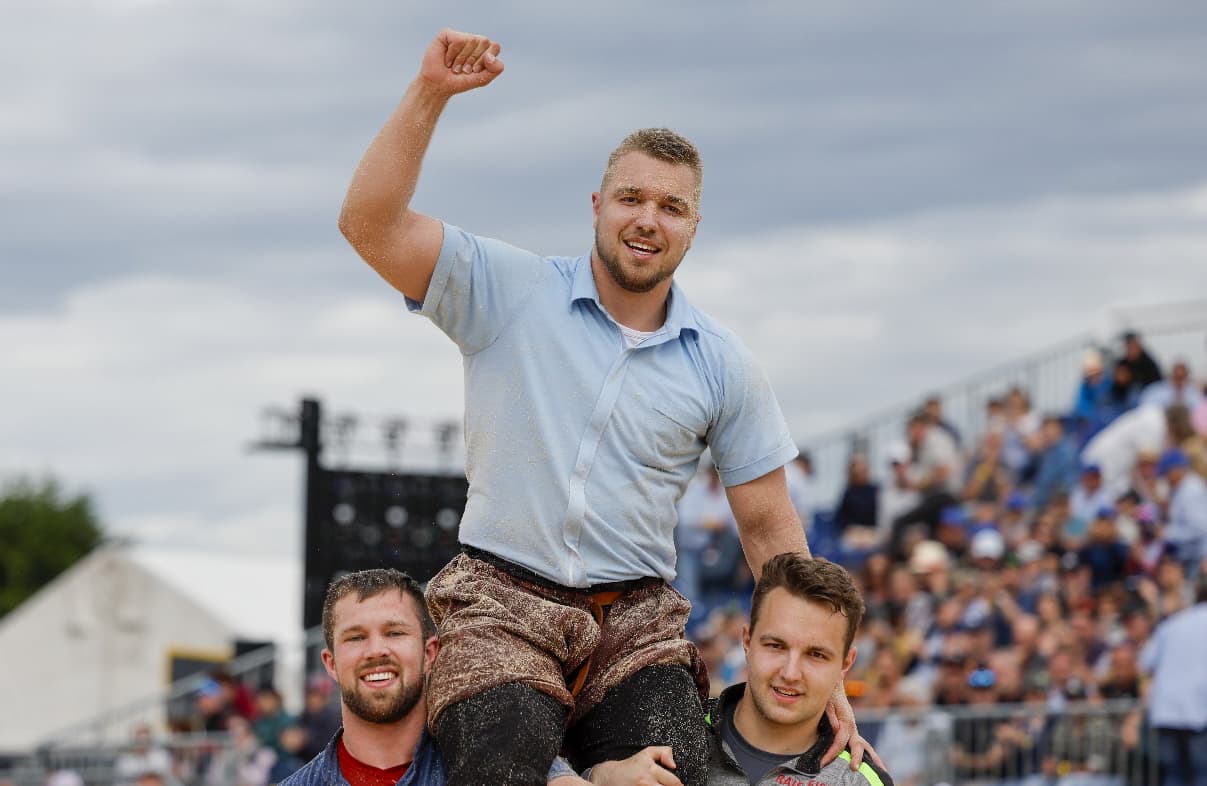 Adrian Walther, Sieger des Seeländischen Schwingfests 2024.